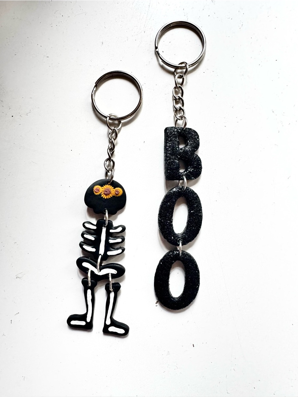 Black 'BOO' & Skeleton Halloween Keychain Set